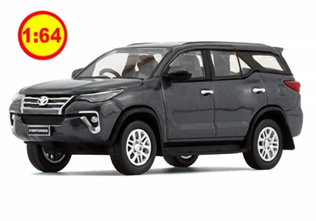 Toyota Fortuner 2018  Gris Metalico1/64